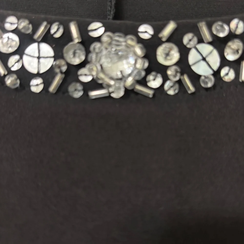 Susan Graver PLUS Liquid Knit cut out Tunic with SILVER embellishments 2X - Picture 2 of 5